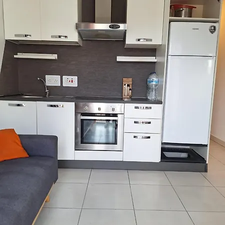 Jends 7 * Gzira